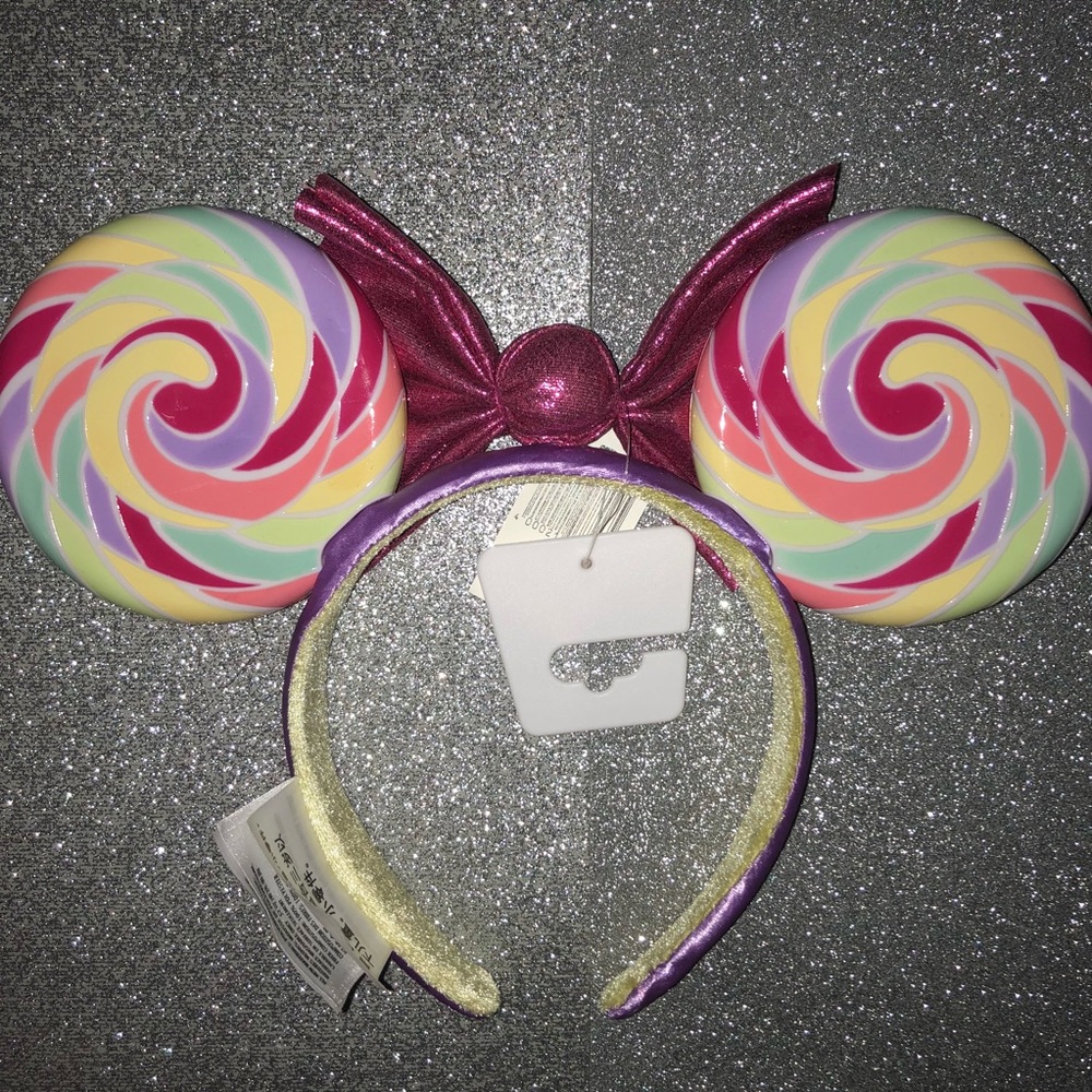 New Disney Parks candy lollipop Minnie Mouse Ears - Picture 3 of 3